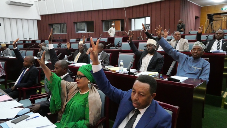 image Clôture de la 2ème session parlementaire ordinaire de 2022:  Une dizaine de lois adoptées